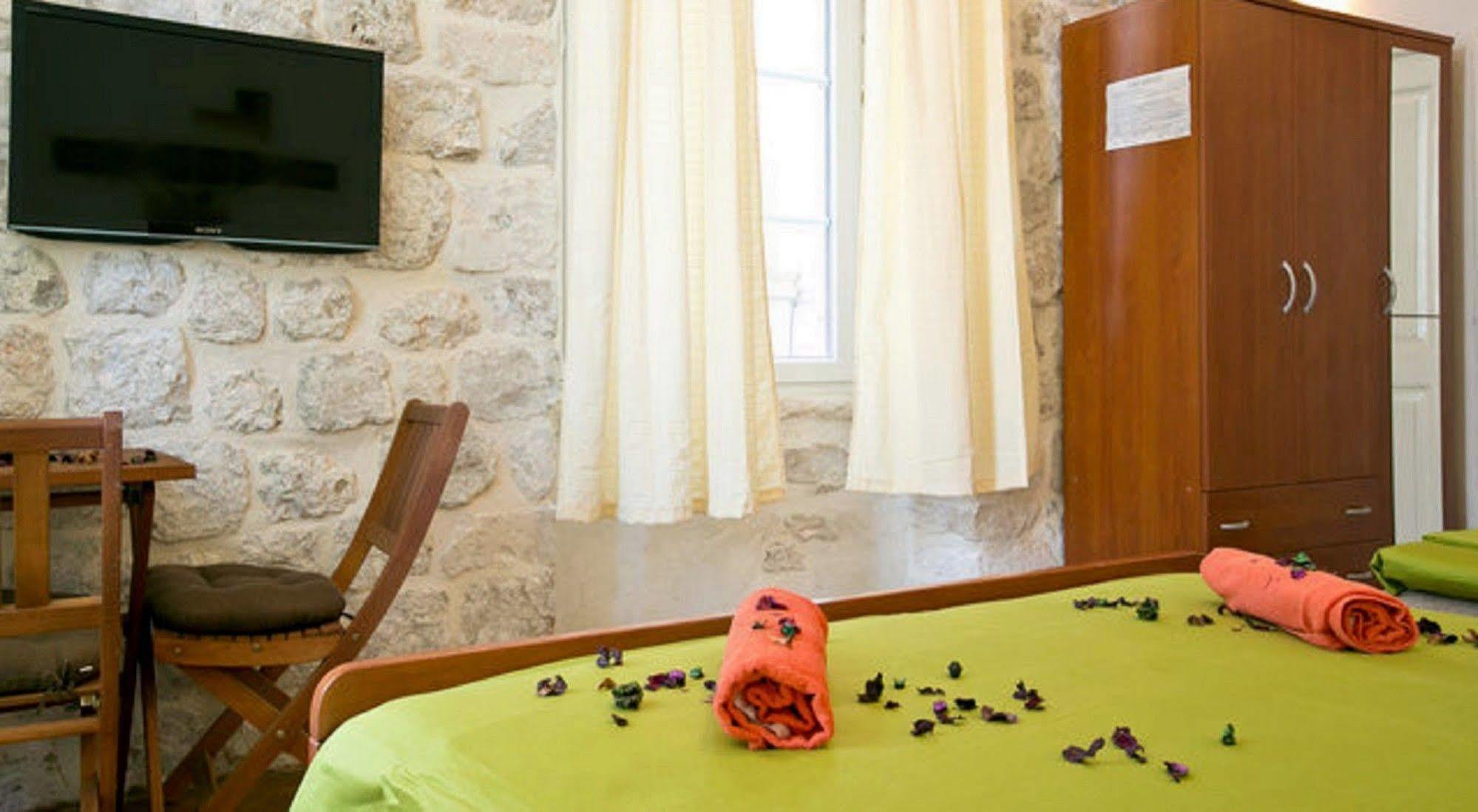 Rooms Eden Old Town Дубровник Екстериор снимка